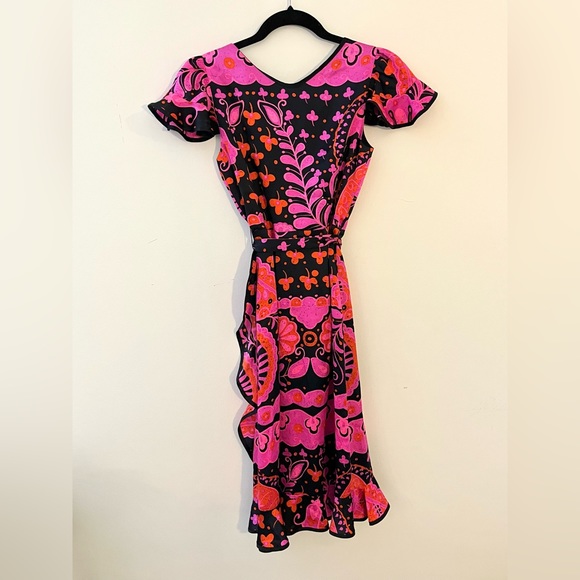 100% silk Betsey dress - Picture 2 of 4
